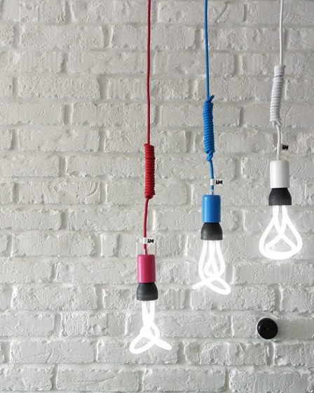czarna lampa sufitowa loft