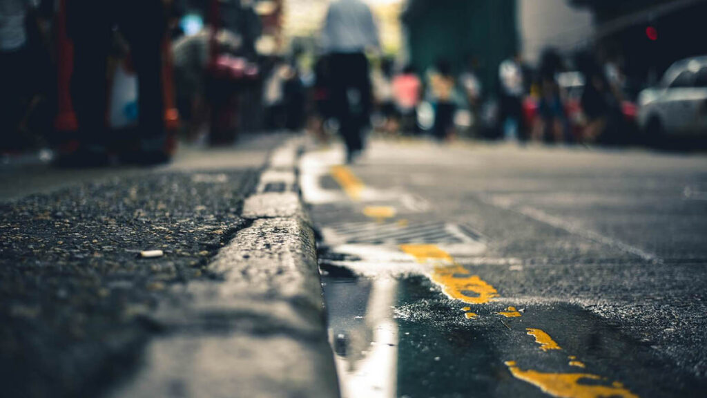  jak ułożyć krawężnik z kostki granitowej