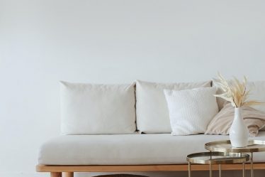 jak minimalistycznie urządzić mieszkanie dla siebie?
